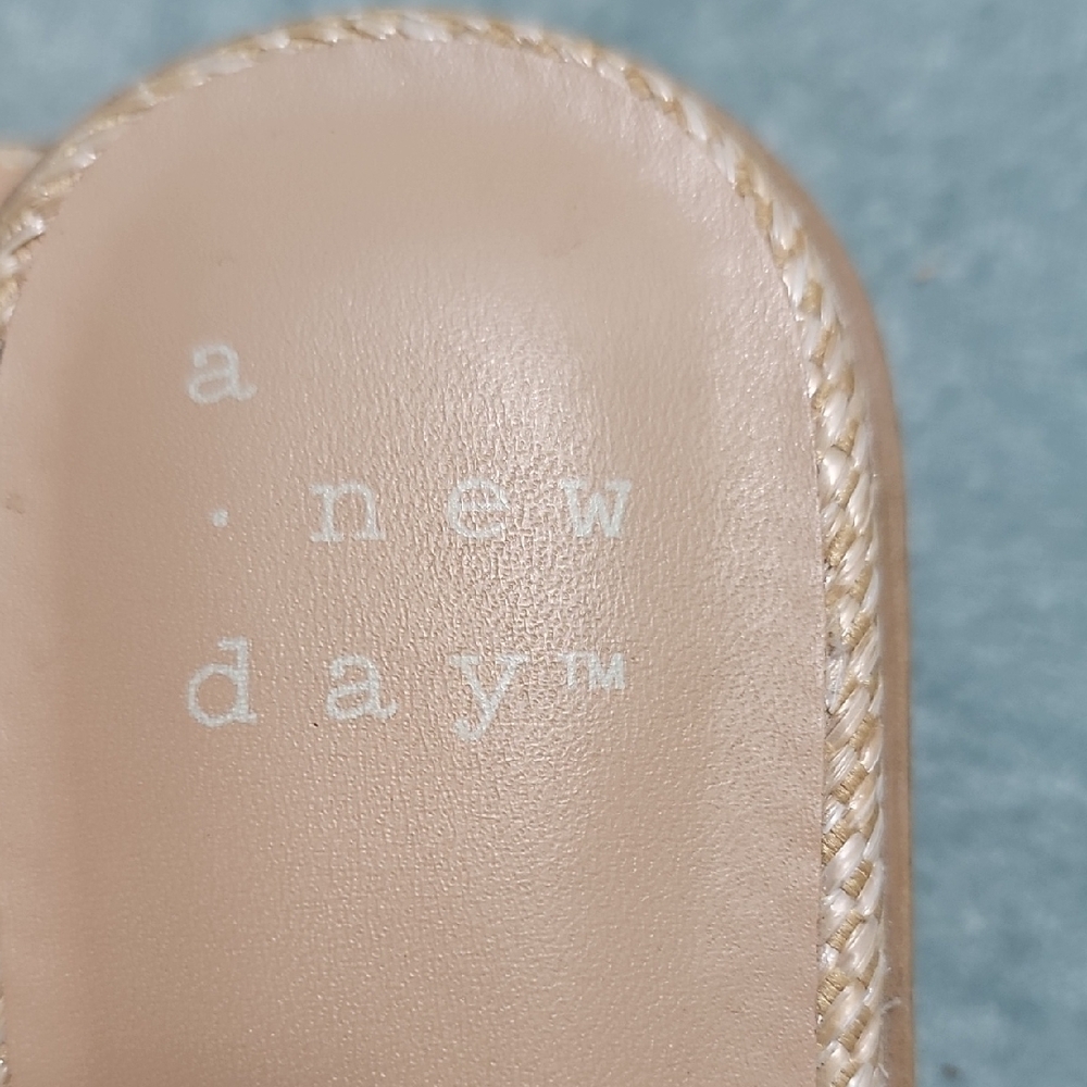 a new day Tan Floral Slide Sandals - Picture 4 of 5